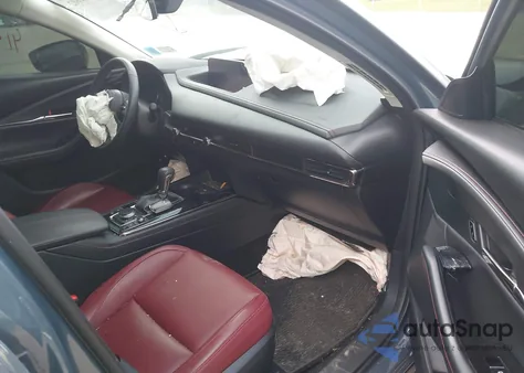 2022 Mazda Cx-30 Carbon Edition from USA, damaged, VIN 3MVDMBCL2NM429151